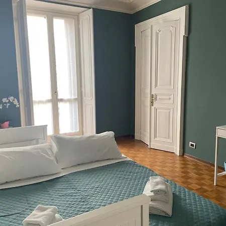 Apartamento Homely Classic Flat In Center Close To Metro & Station Turim