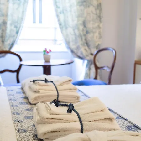 Oda ve Kahvaltı La Luna E I Falo Luxury