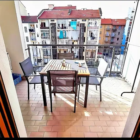 Bilocale In Zona San Paolo Con Box Auto * Torino