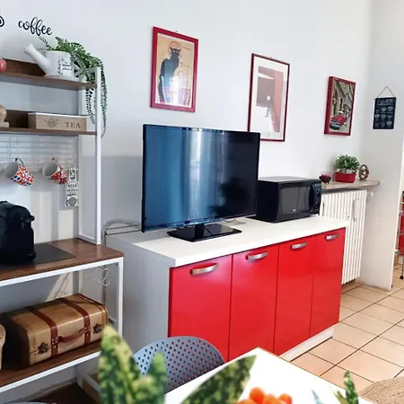 아파트 L'appartamento Sul Parco - Peaceful Stay, Stunning View & Free Parking *