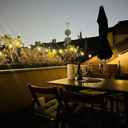 House With Terrace Apartment