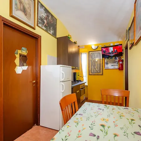 Grotta Dell'arte Apartment
