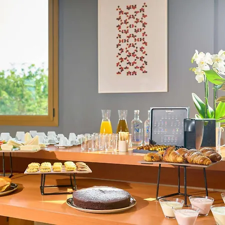 Hotel Novotel Corso Giulio Cesare