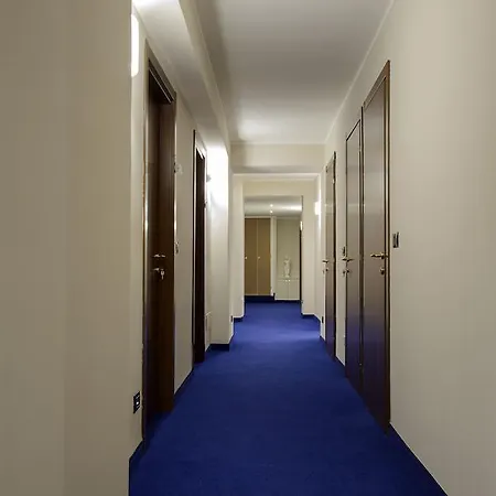 Hotell Porta Susa *