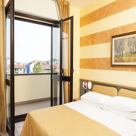 Astor Hotell 3*