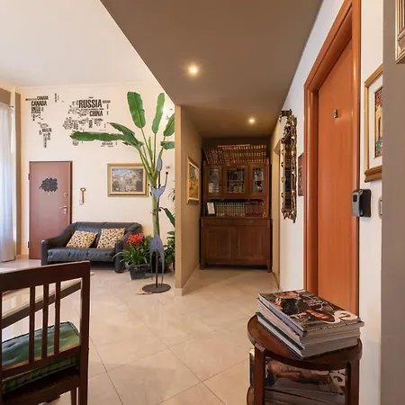 Station Bed and breakfast 2*