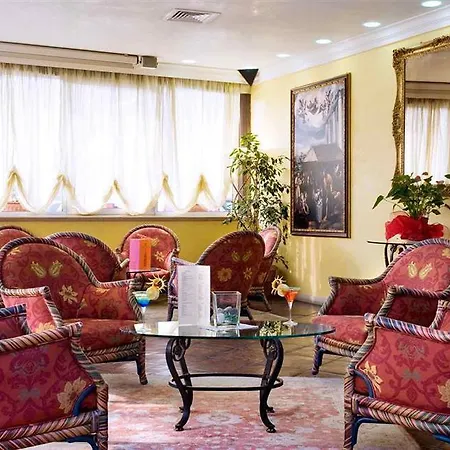 ホテル Royal Centro Congressi 4*