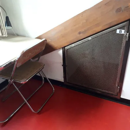 Attic Albergue