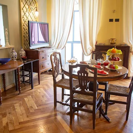 Oda ve Kahvaltı La Luna E I Falo Luxury Torino