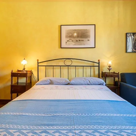 Central Apartment דירה *